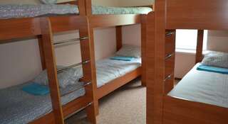 Гостиница Хостел Тулка Новосибирск Спальное место на двухъярусной кровати в общем номере для мужчин и женщин-3